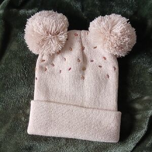 NWOT Adult Beige Beaded Pom-Pom Beanie